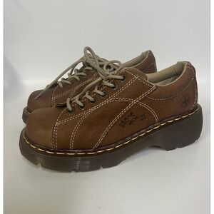 Dr. Martens Club Lace to Toe Shoe Style: 12283220 Women's Size 7